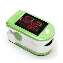 Grüner Finger-Pulsoximeter mit LED-Display, rote Messwerte im Bildschirm