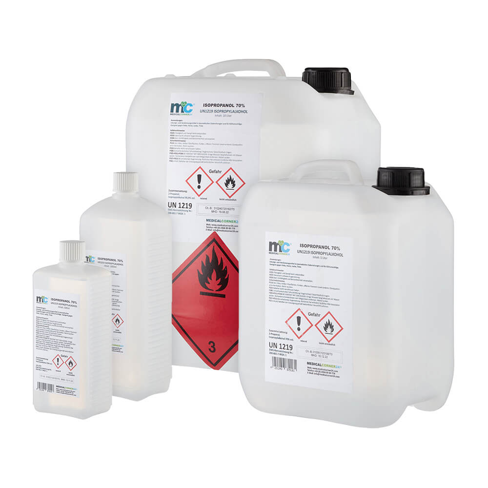 Isopropanol 70% in mehreren Kanistern mit schwarzen Verschlüssen und Sicherheitsetiketten